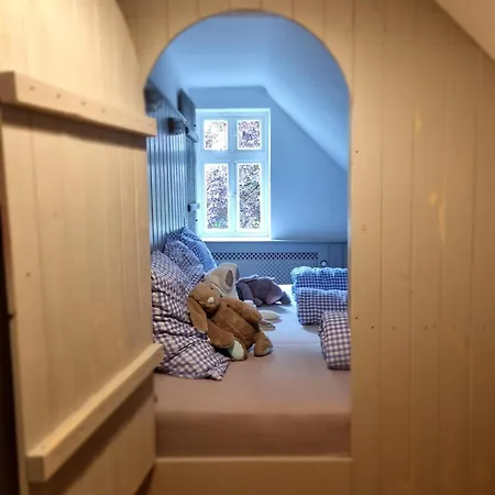 Neu! Alte Schule Jarnsen Oberstuebchen Mit Balkon Lejlighed Lachendorf