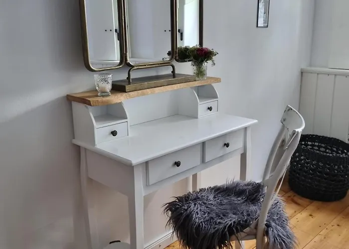 Apartament Neu! Alte Schule Jarnsen Oberstuebchen Mit Balkon